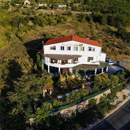 Отель Joni Restaurant Bucimas Экстерьер фото