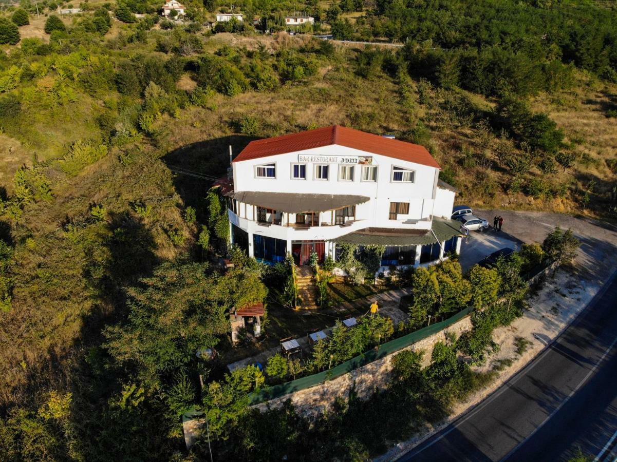 Отель Joni Restaurant Bucimas Экстерьер фото